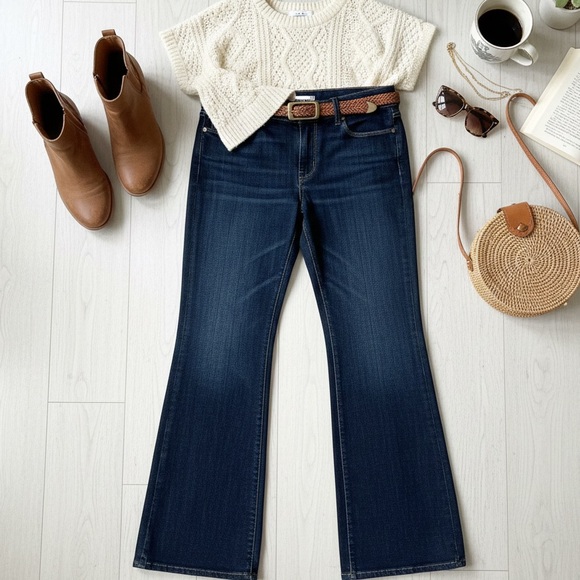 PAIGE Hidden Hills Petite Carson Bootcut Dark Wash Jeans Size 33/ 31 Inch Inseam - Picture 13 of 13